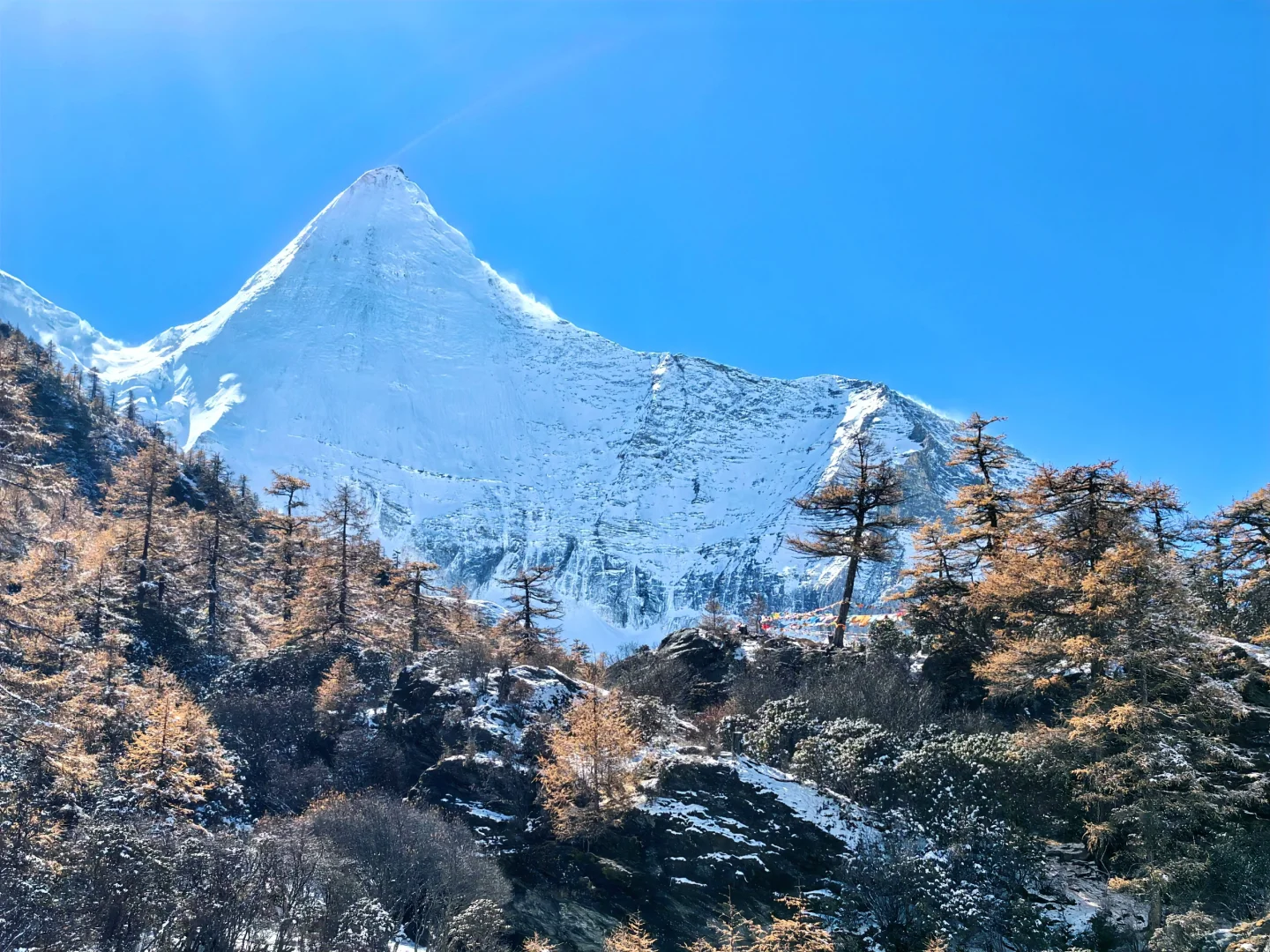 冬天的稻城亚丁，比想象中更美（附攻略）