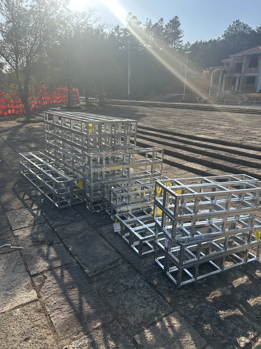 年底冲刺 各种交叉施工 还有谁