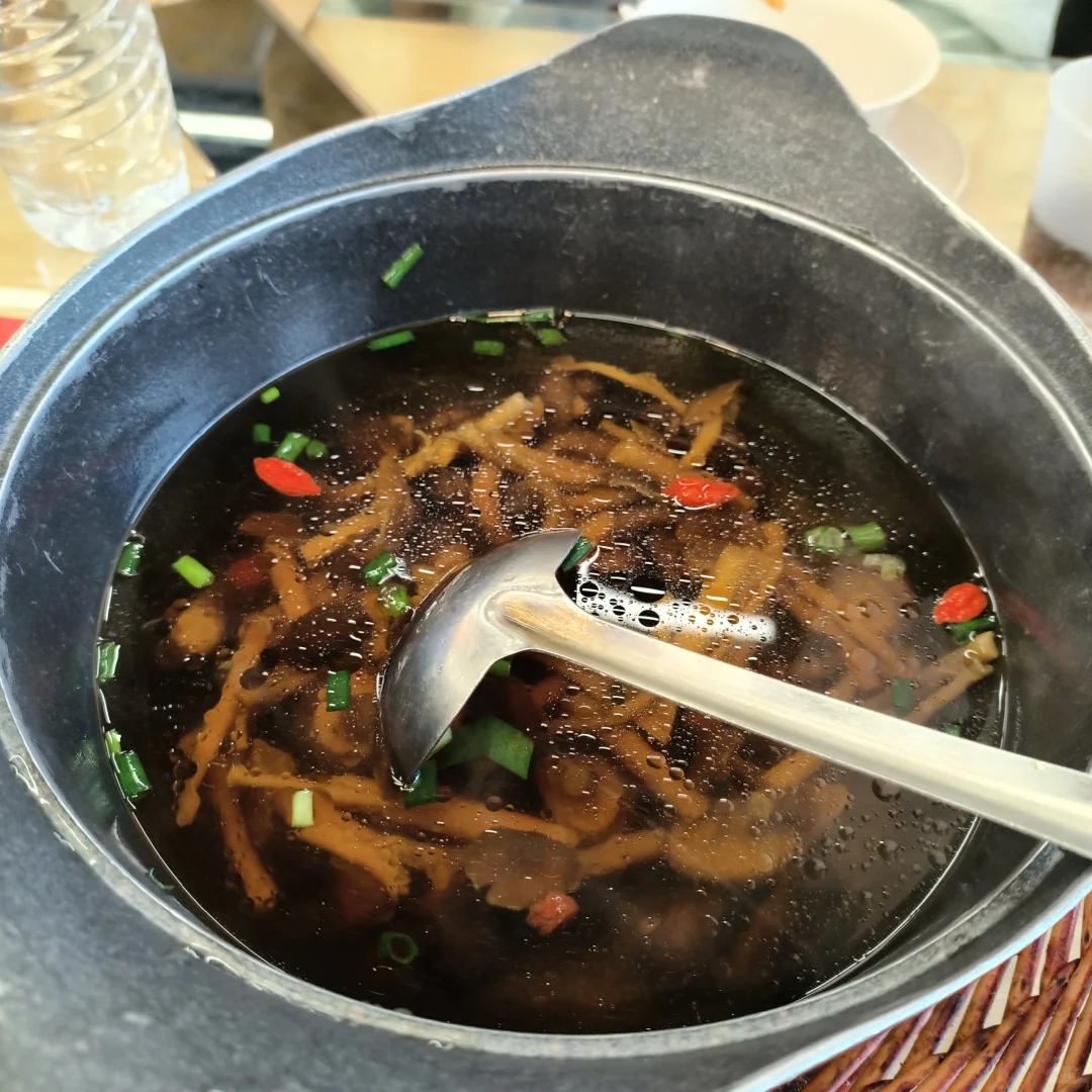 在黄山旅游的饭