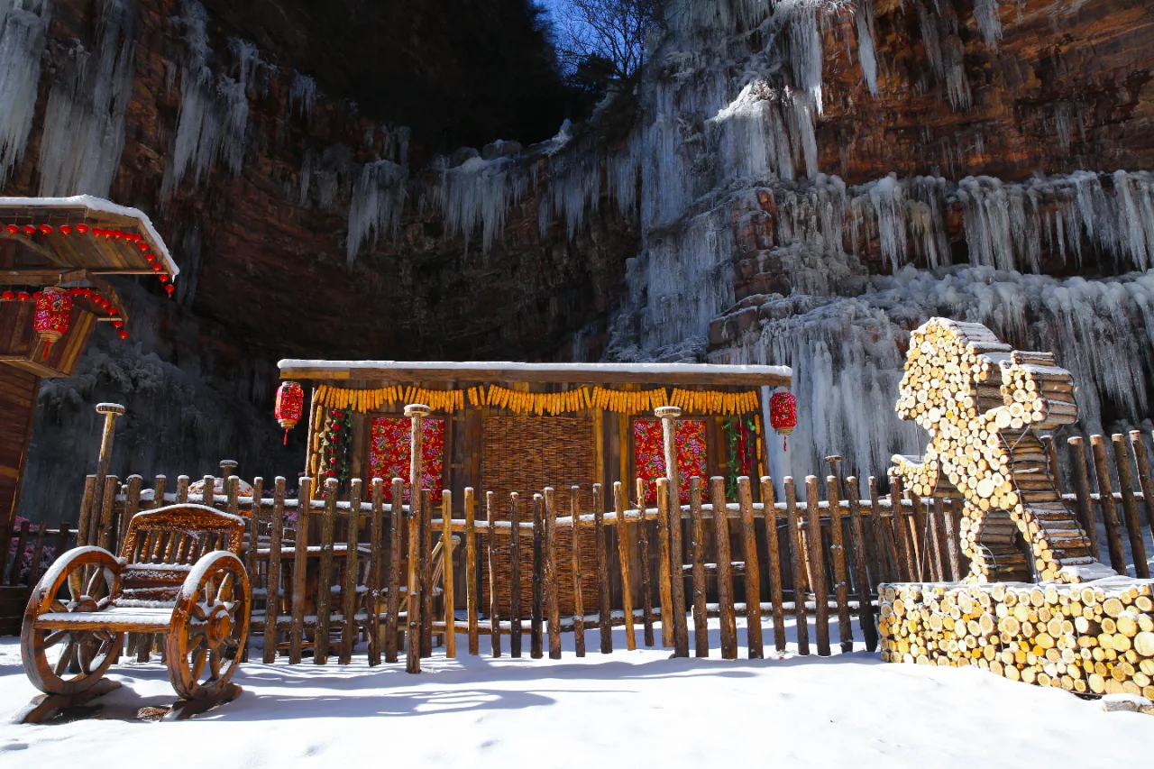 冰挂已经备好，去七步沟看这篇攻略就够了。