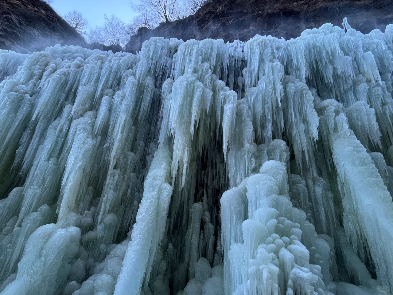 冰挂已经备好，去七步沟看这篇攻略就够了。