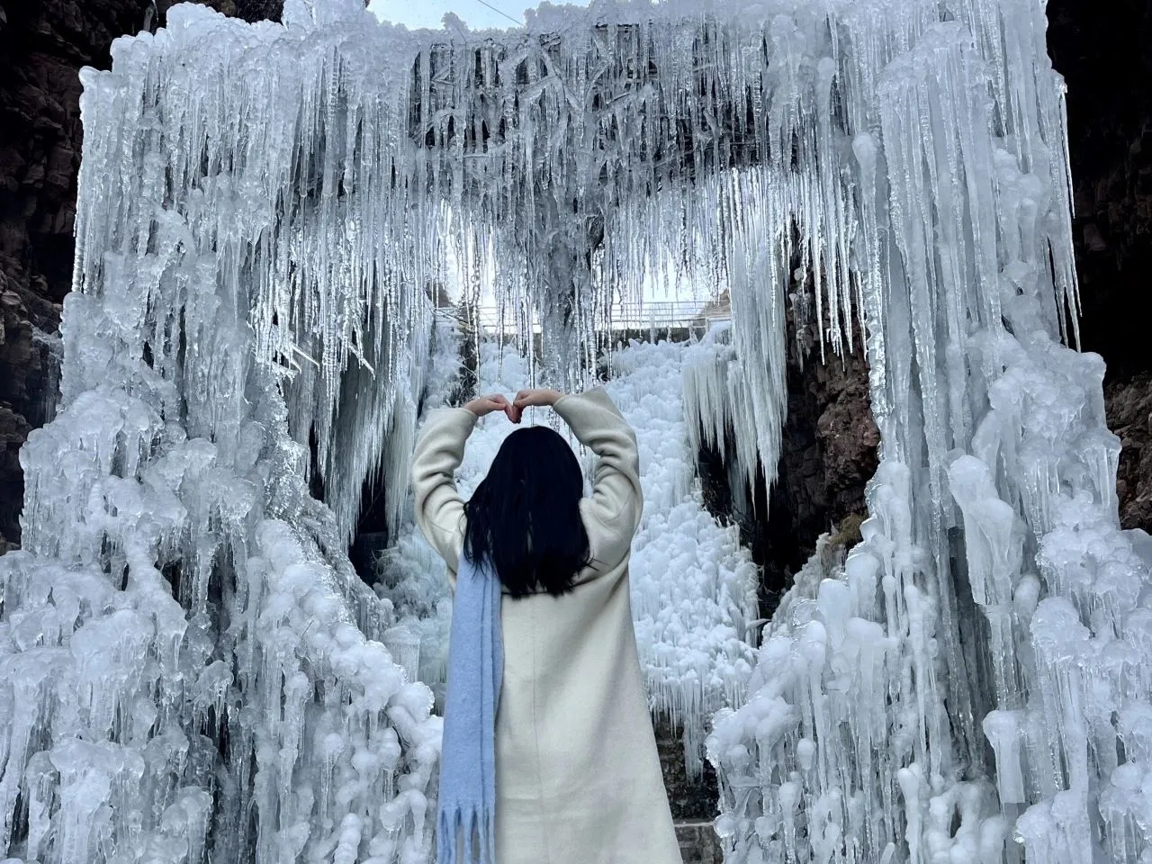 冰挂已经备好，去七步沟看这篇攻略就够了。