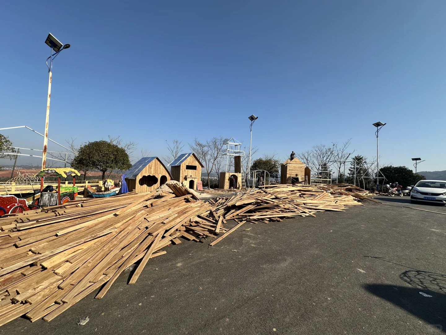 年底冲刺 各种交叉施工 还有谁