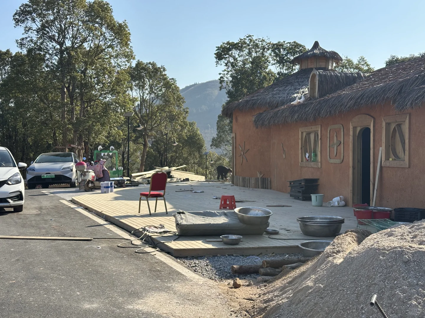 年底冲刺 各种交叉施工 还有谁