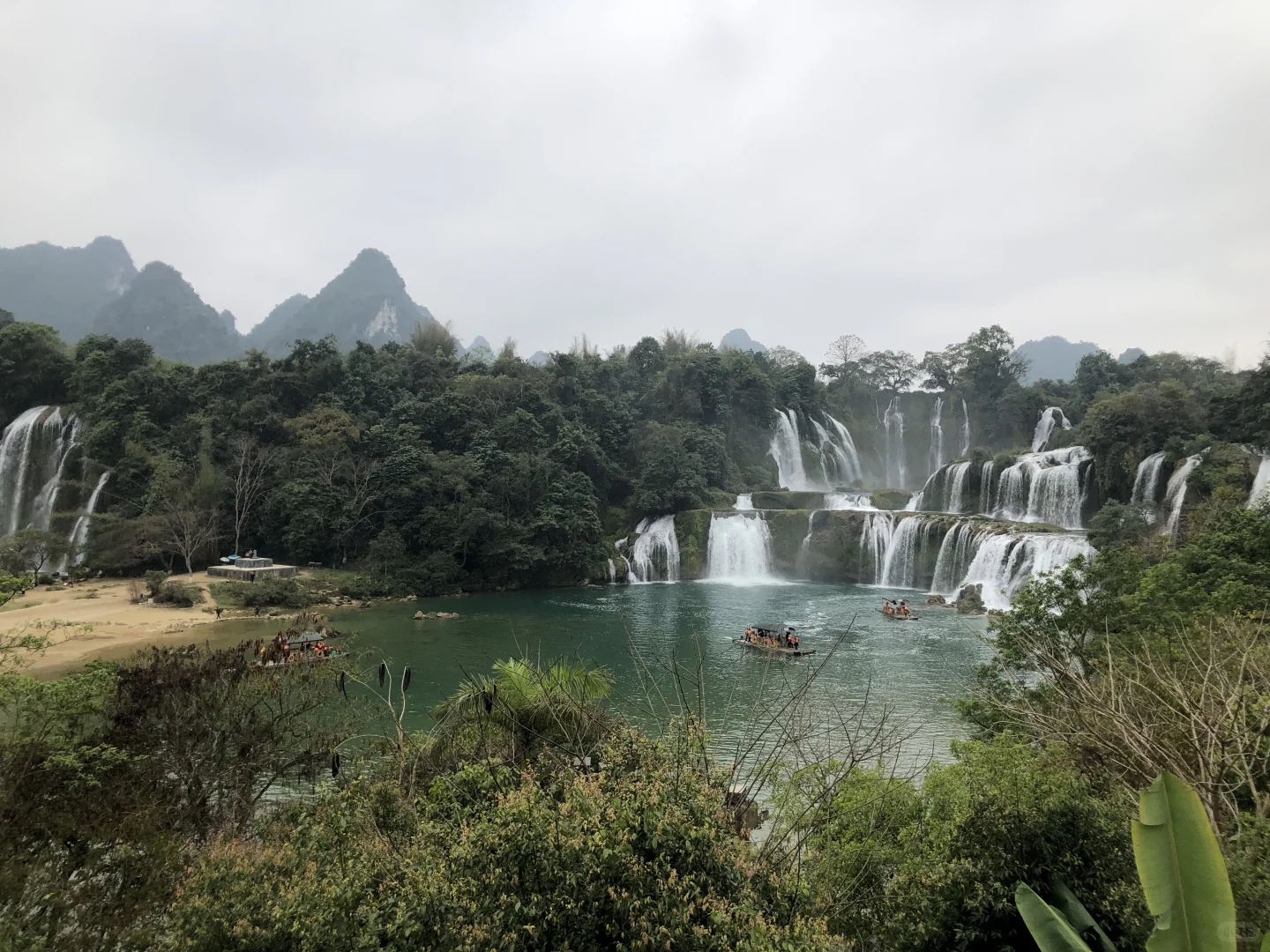 崇左——去吧别犹豫 将人生中的三天留给她