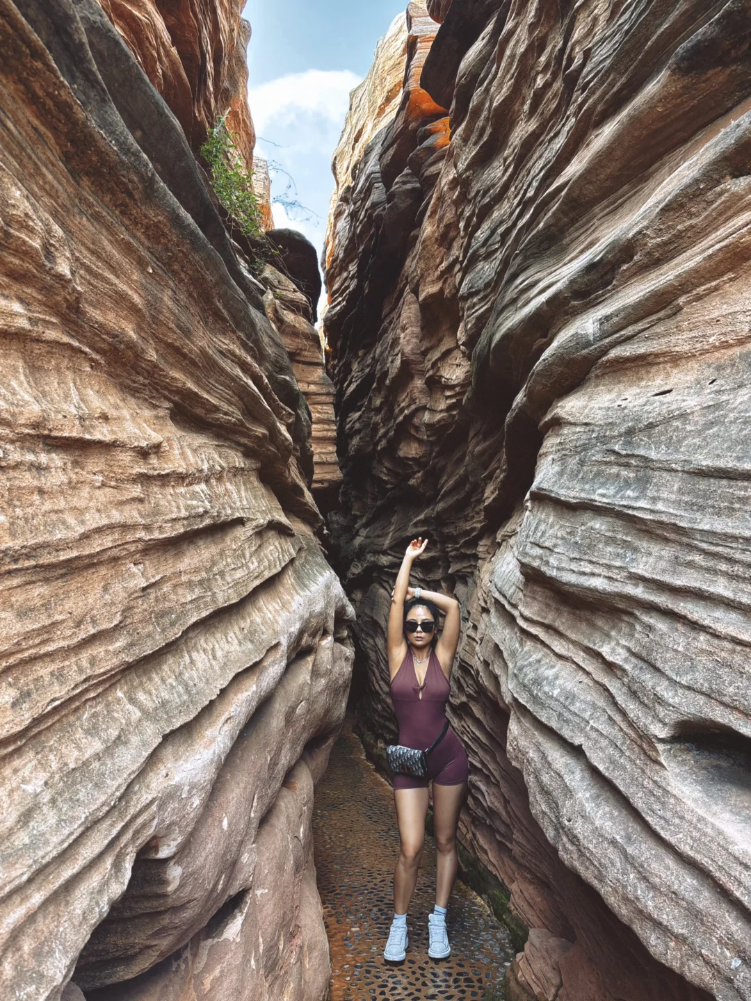 红石峡这样拍也太绝了～📷
