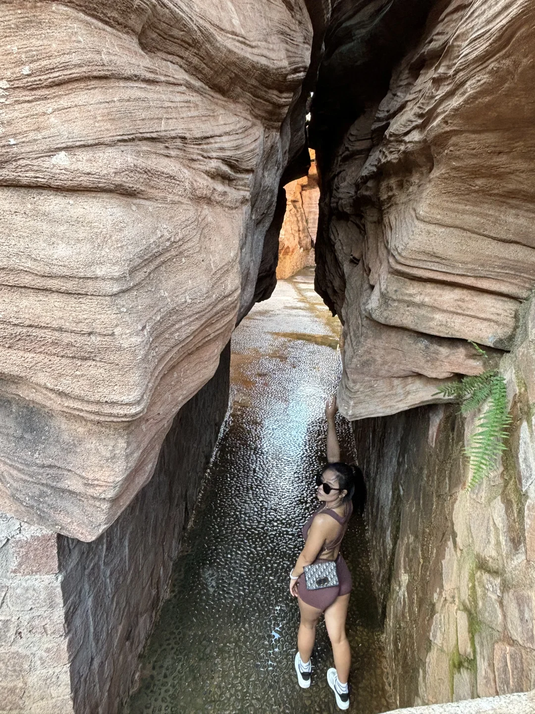 红石峡这样拍也太绝了～📷