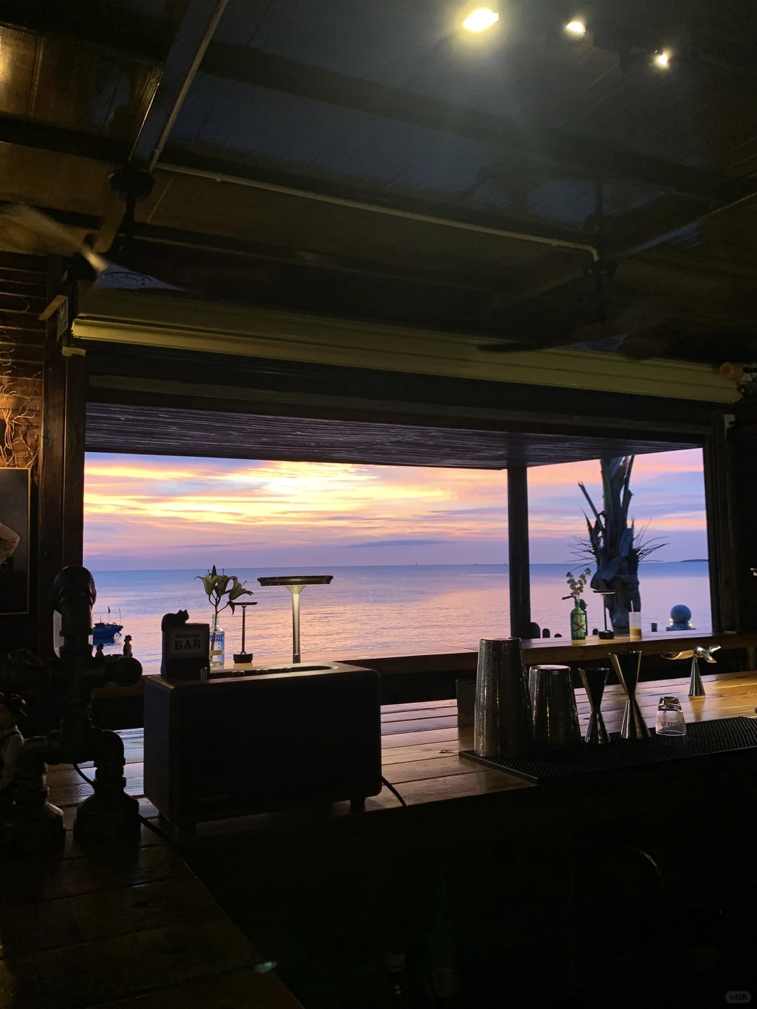 谁懂❗️在这些窗前我真的坐了一下午❗️