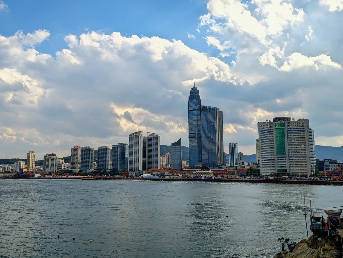 以为威海已经够美了，😆直到我去了烟台