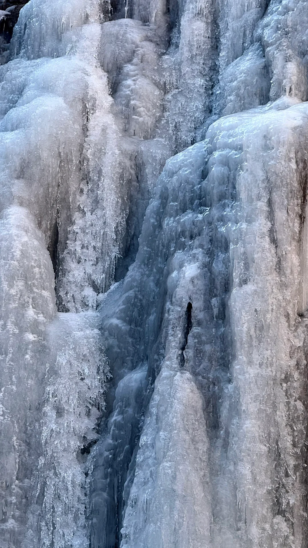 青岛｜崂山北九水之冬赏冰瀑布