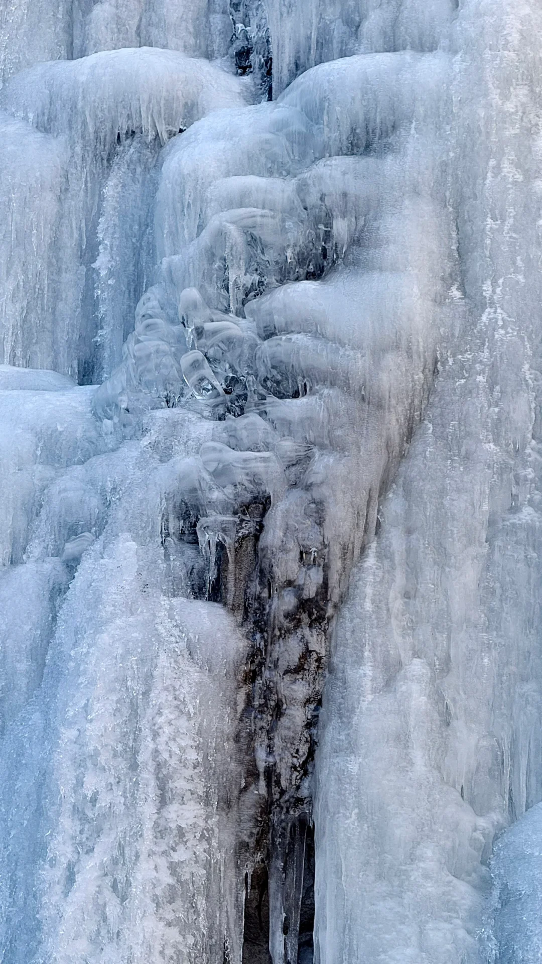 青岛｜崂山北九水之冬赏冰瀑布