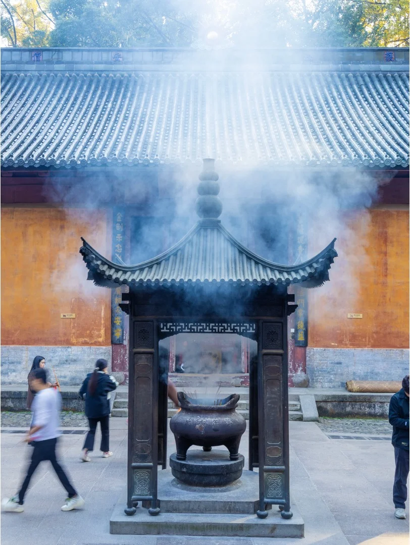 比起灵隐寺，我更爱杭州周边的天台山国清寺