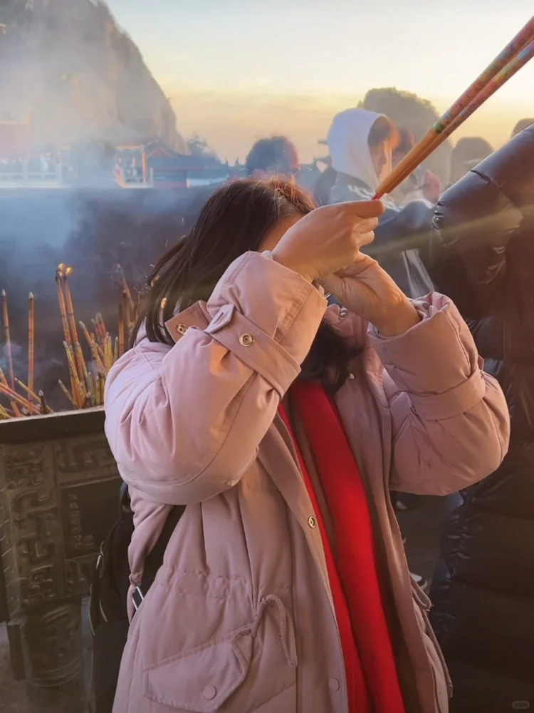 你们嘴是真严啊😡 老君山刚回来，避雷了家人