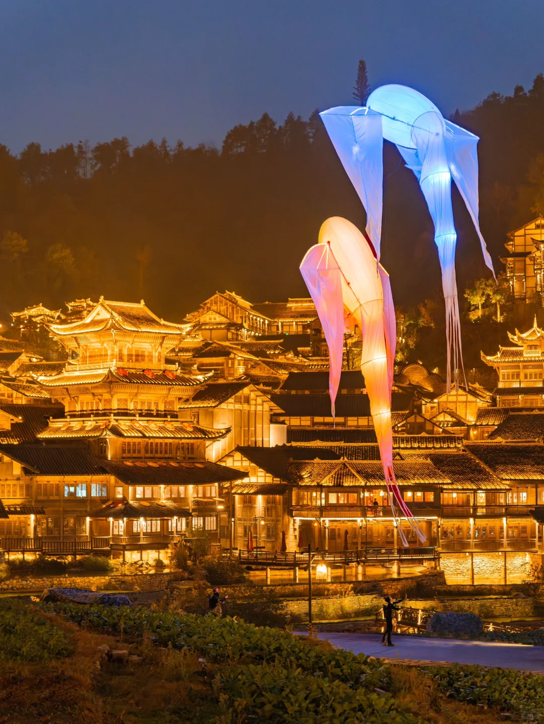 深圳高铁直达，我来到了梦里的亭台楼阁。