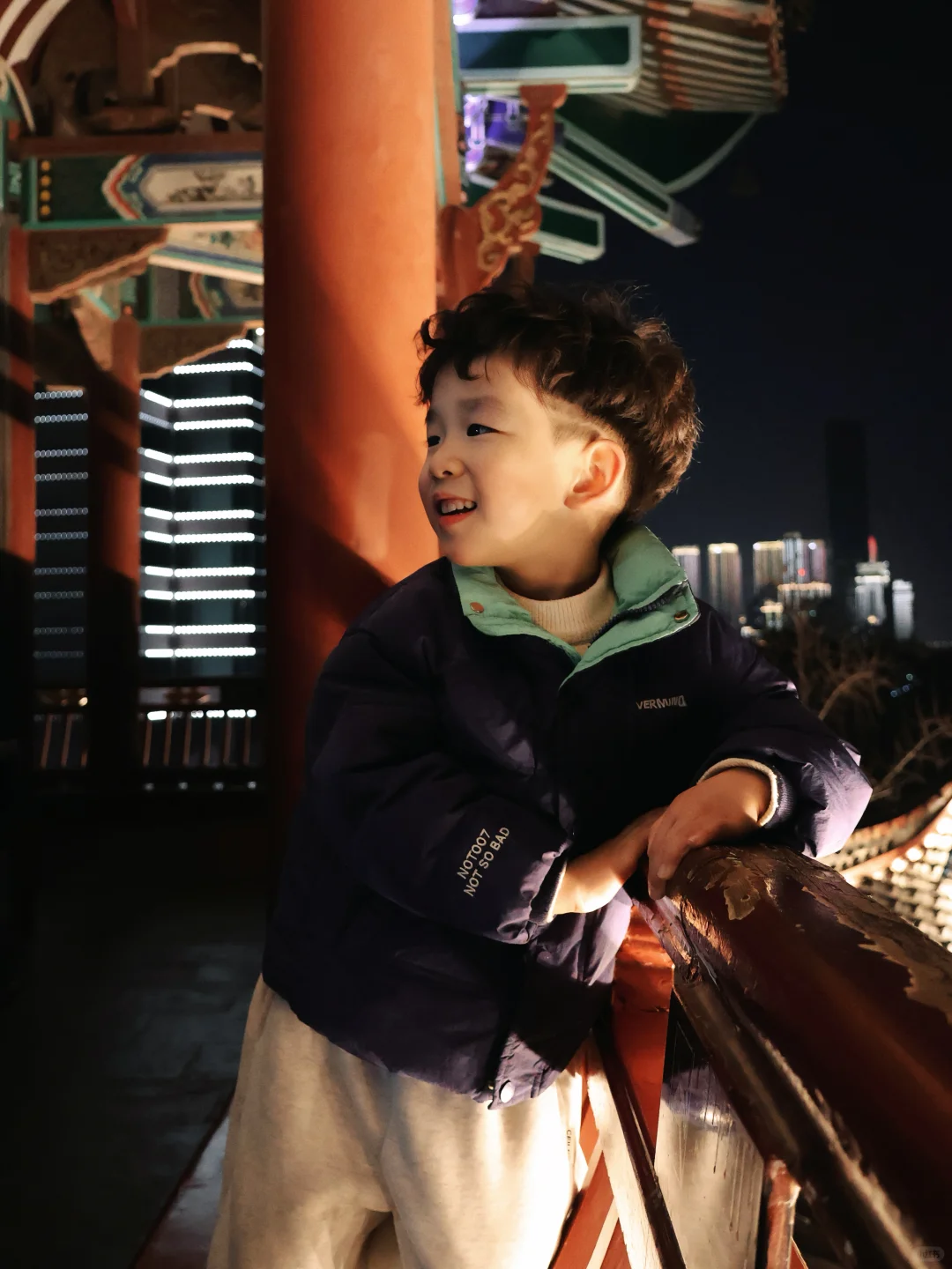 晴川阁夜游记｜带哼哼领略武汉璀璨夜景