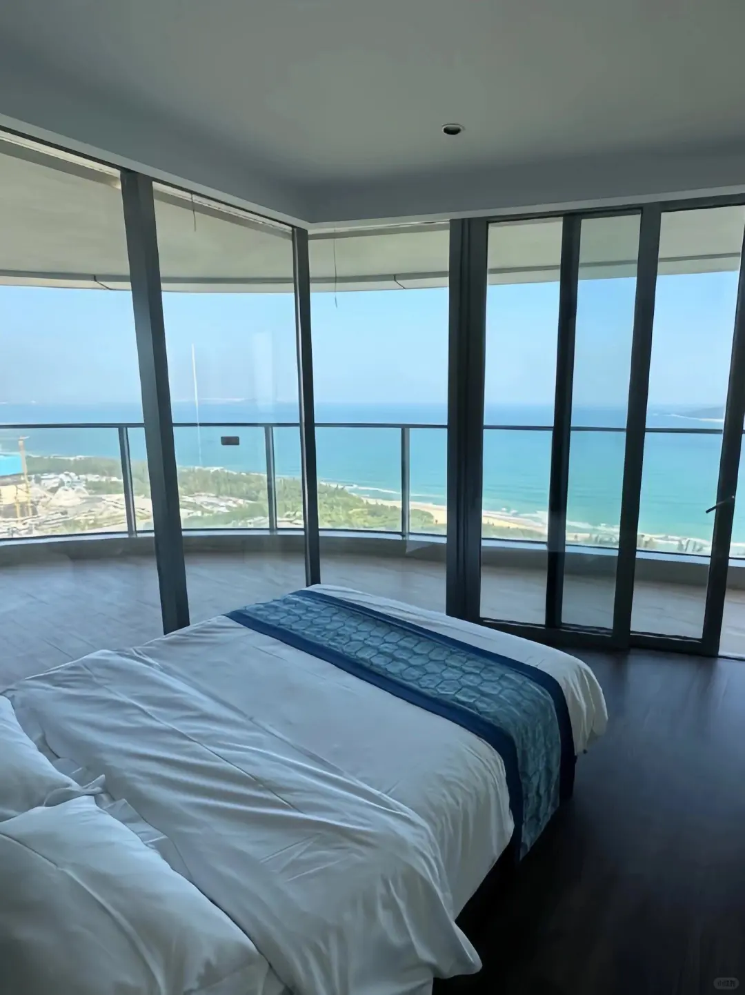 北海！！银滩！115俩人😭不想退房