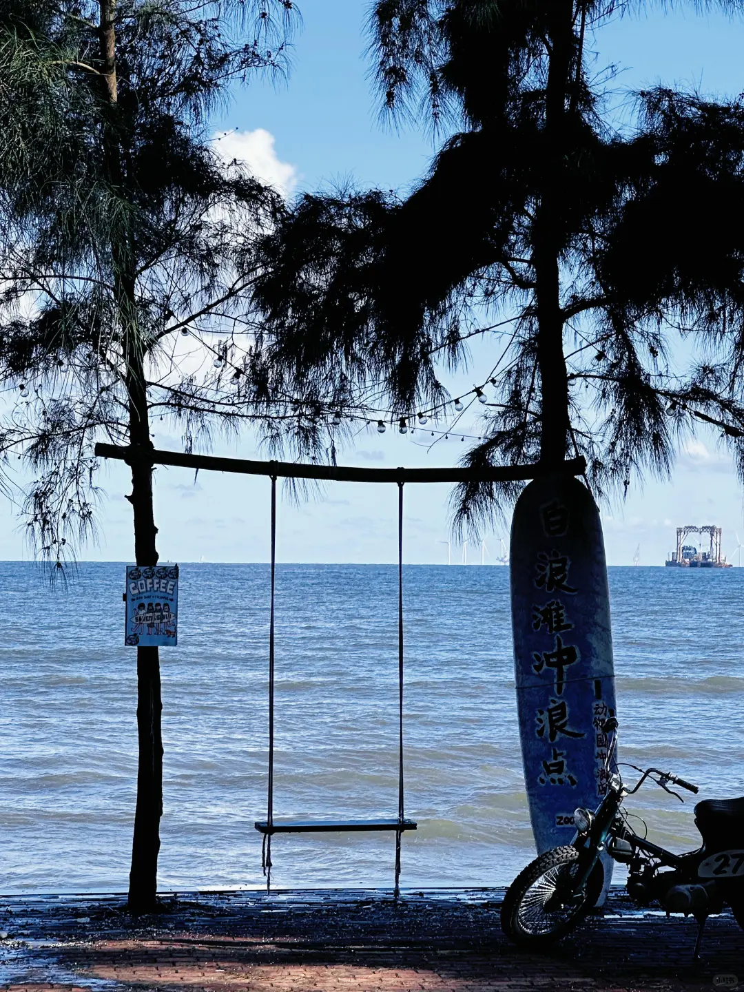 迄今为止，我最喜欢的海滨小城出现了🌴