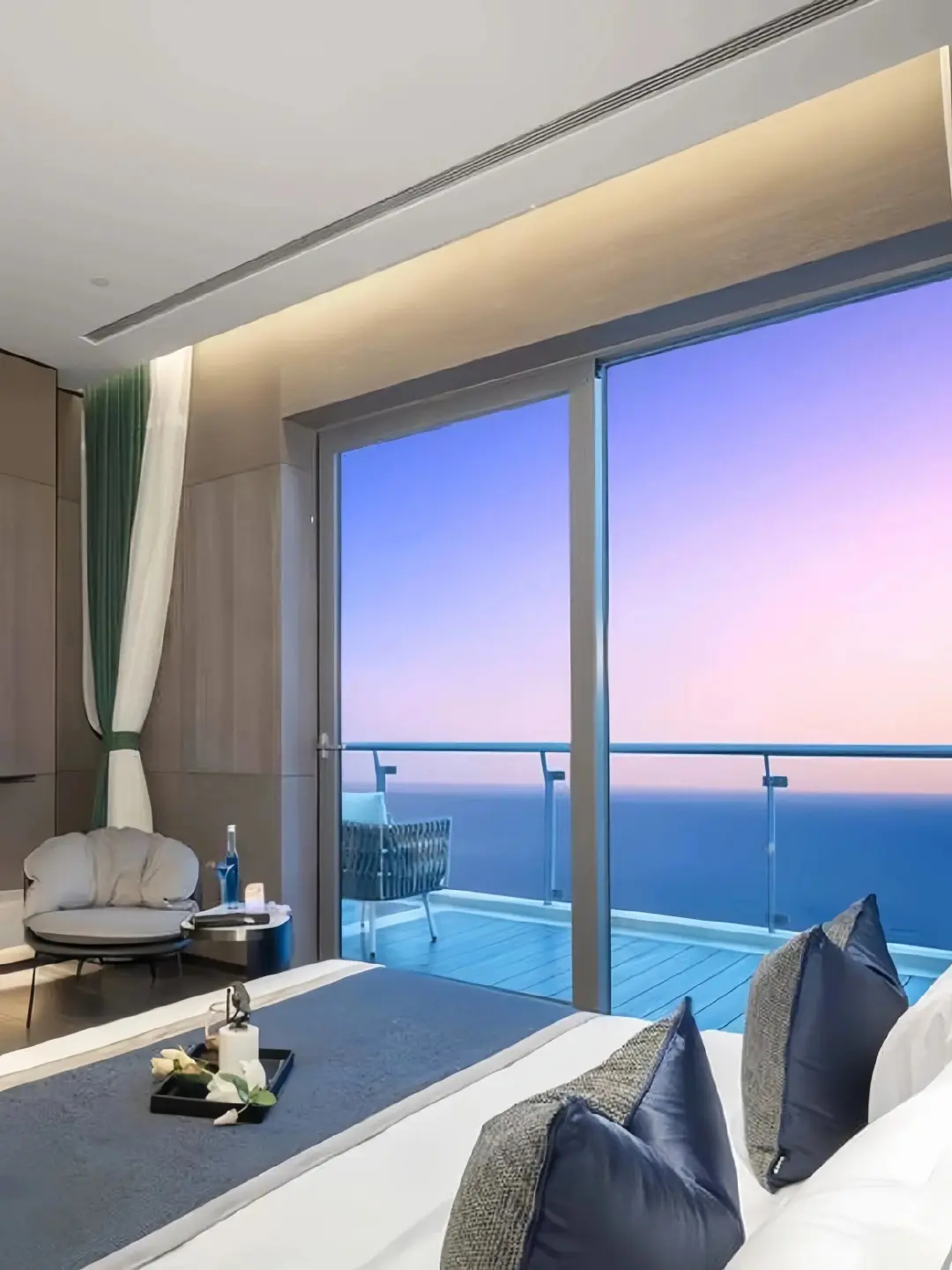 北海！！银滩！115俩人😭不想退房