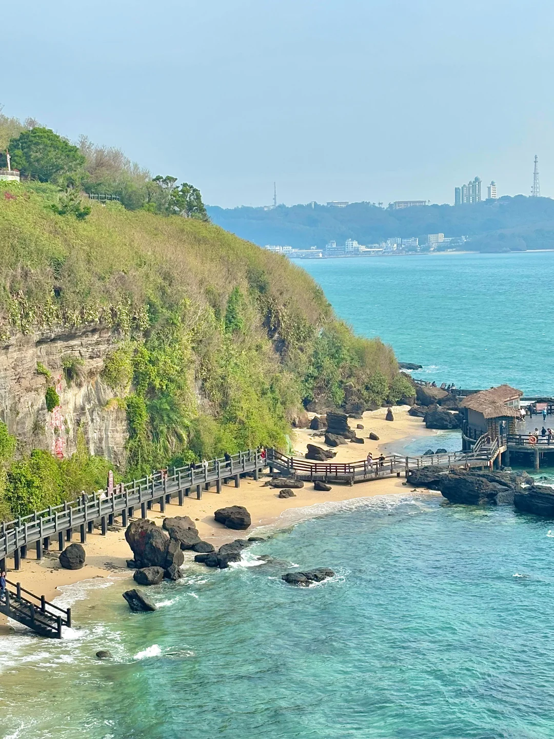 1.17📍涠洲岛现状...在崩溃边缘😭