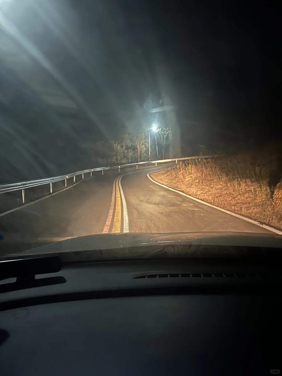 值得一去的小众景点。白天明媚，夜晚璀璨。