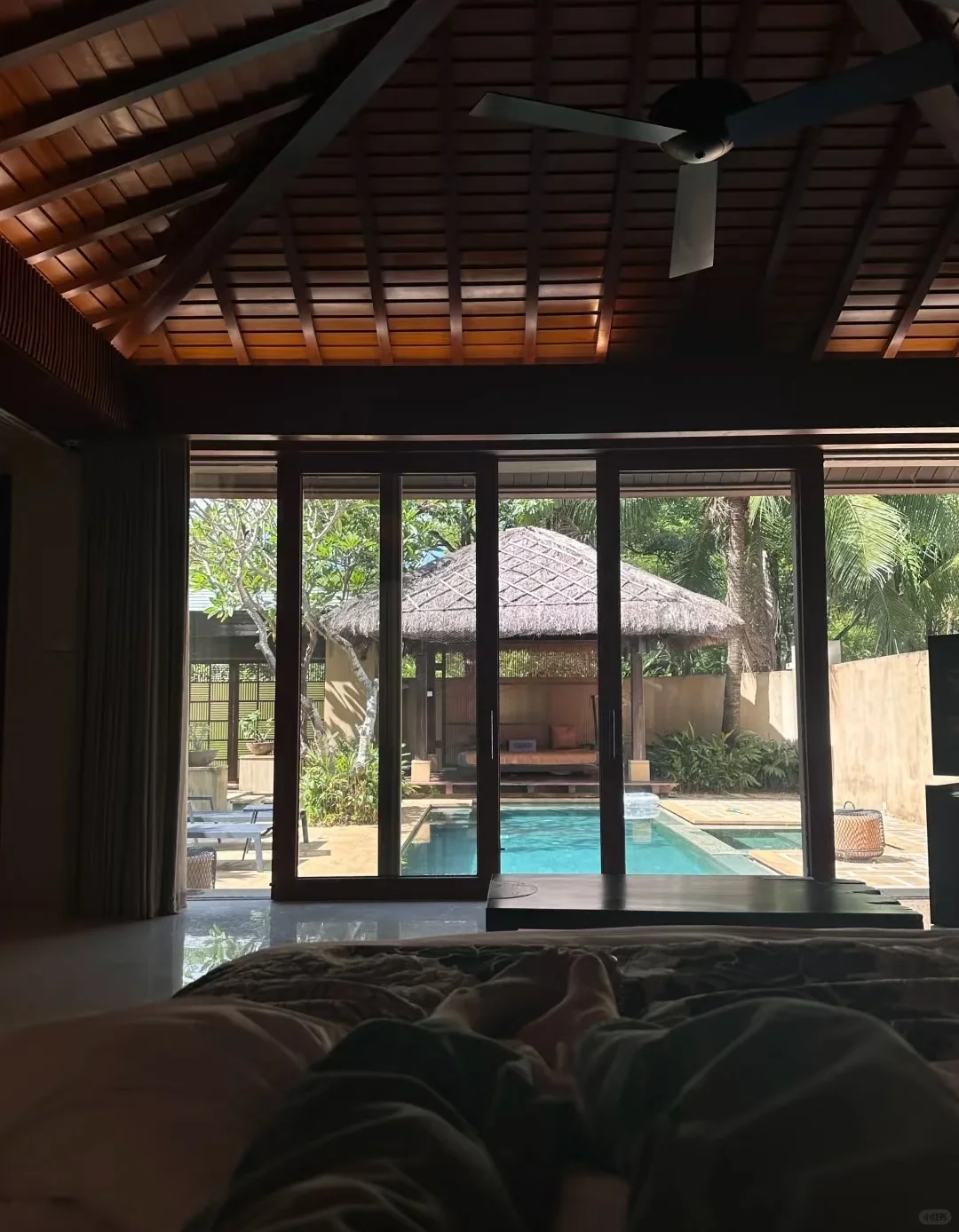 05年大学生在三亚玩了5天，只花了2000💰