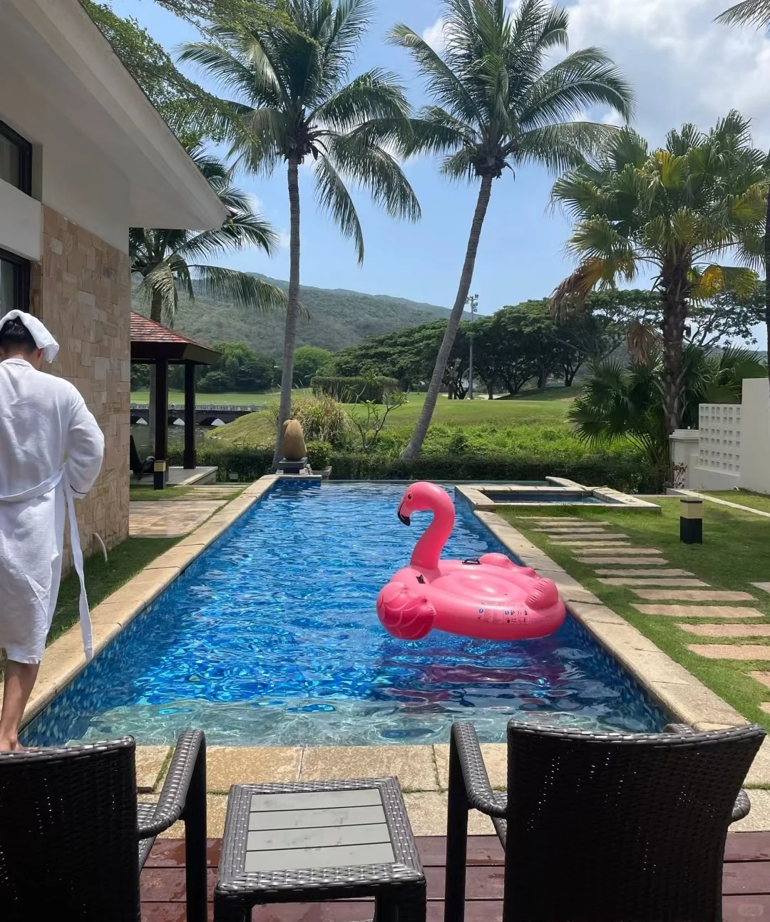 05年大学生在三亚玩了5天，只花了2000💰