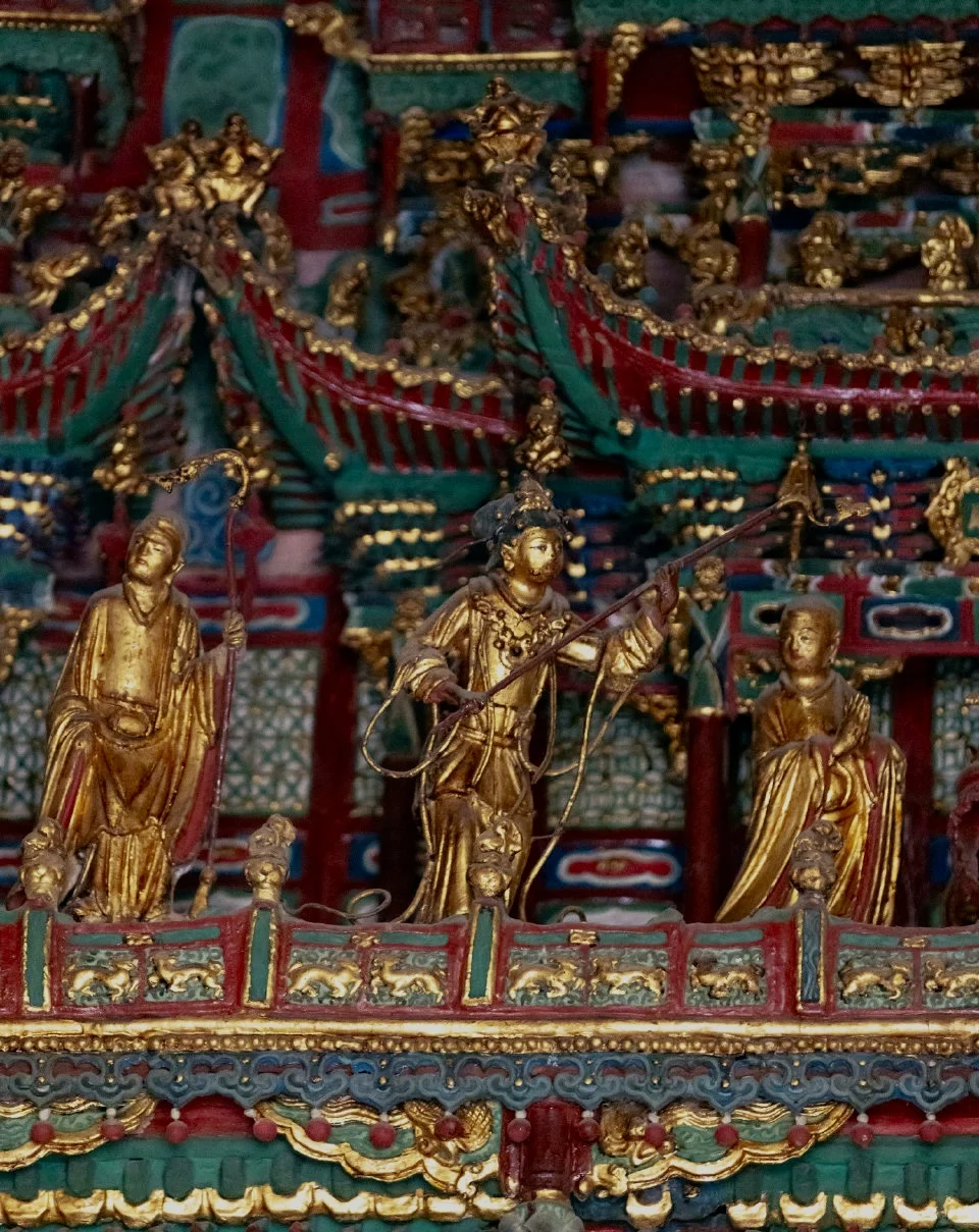 我从没有用“震撼”来形容一个寺院