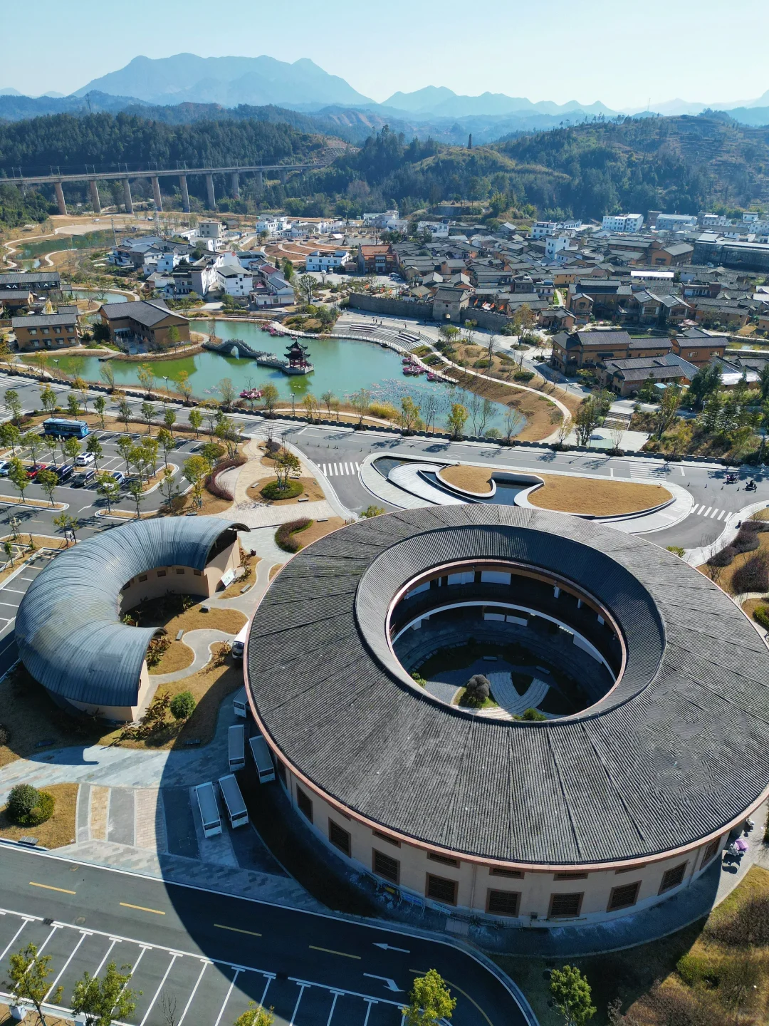 高铁直达！今年去过最冷门的小城，好怕它会火