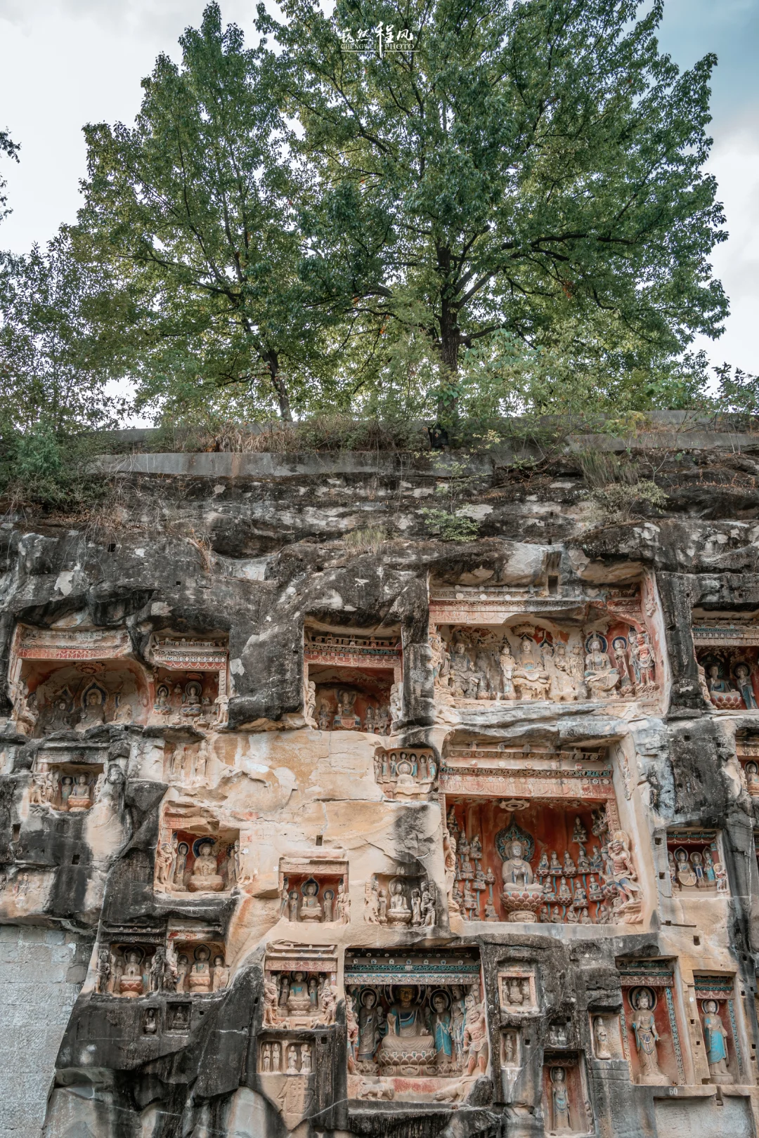 四川能保存如此好的盛唐彩雕石窟，很难得！