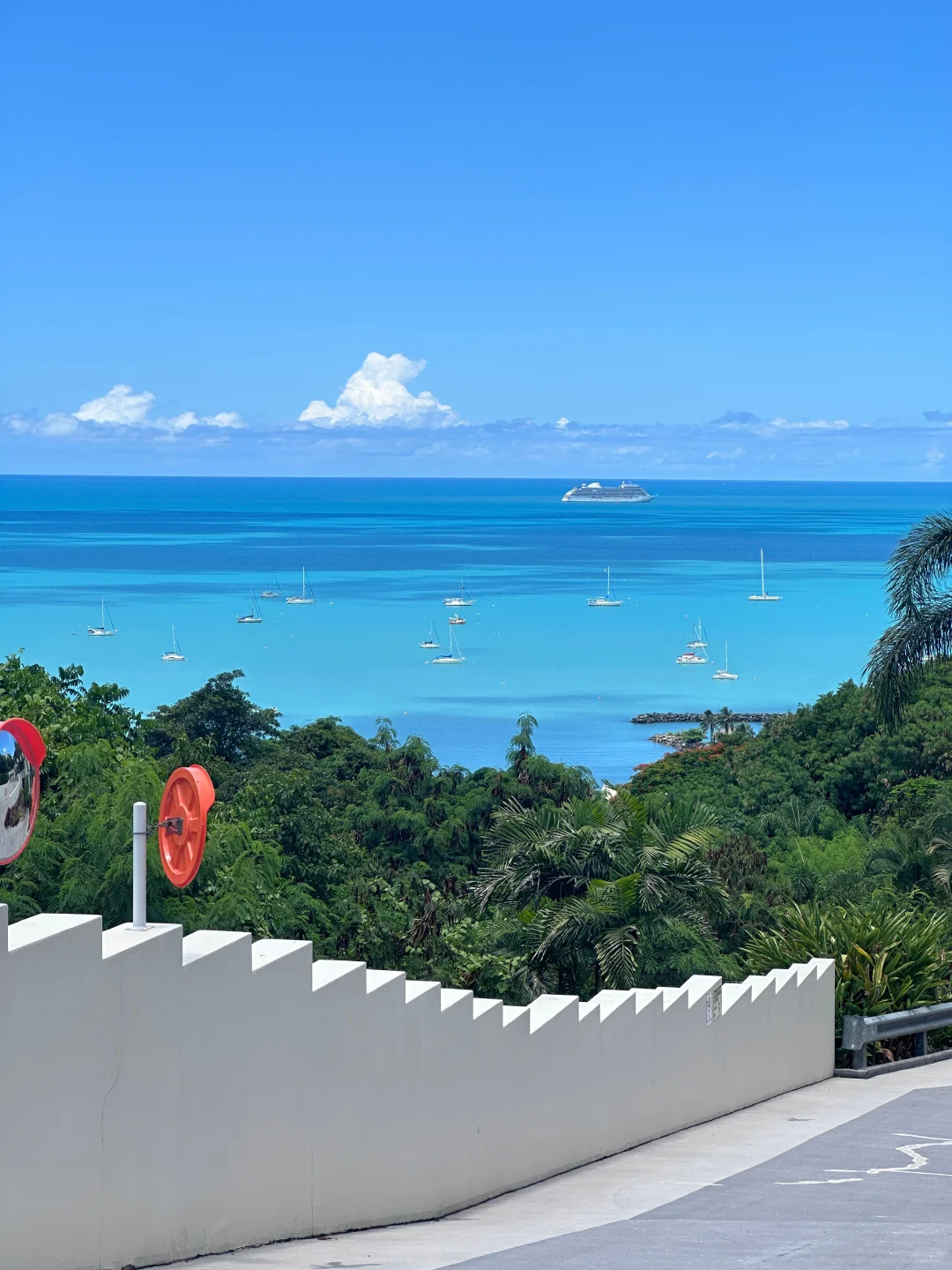 我很少会用震撼来形容一个地方 直到去了..