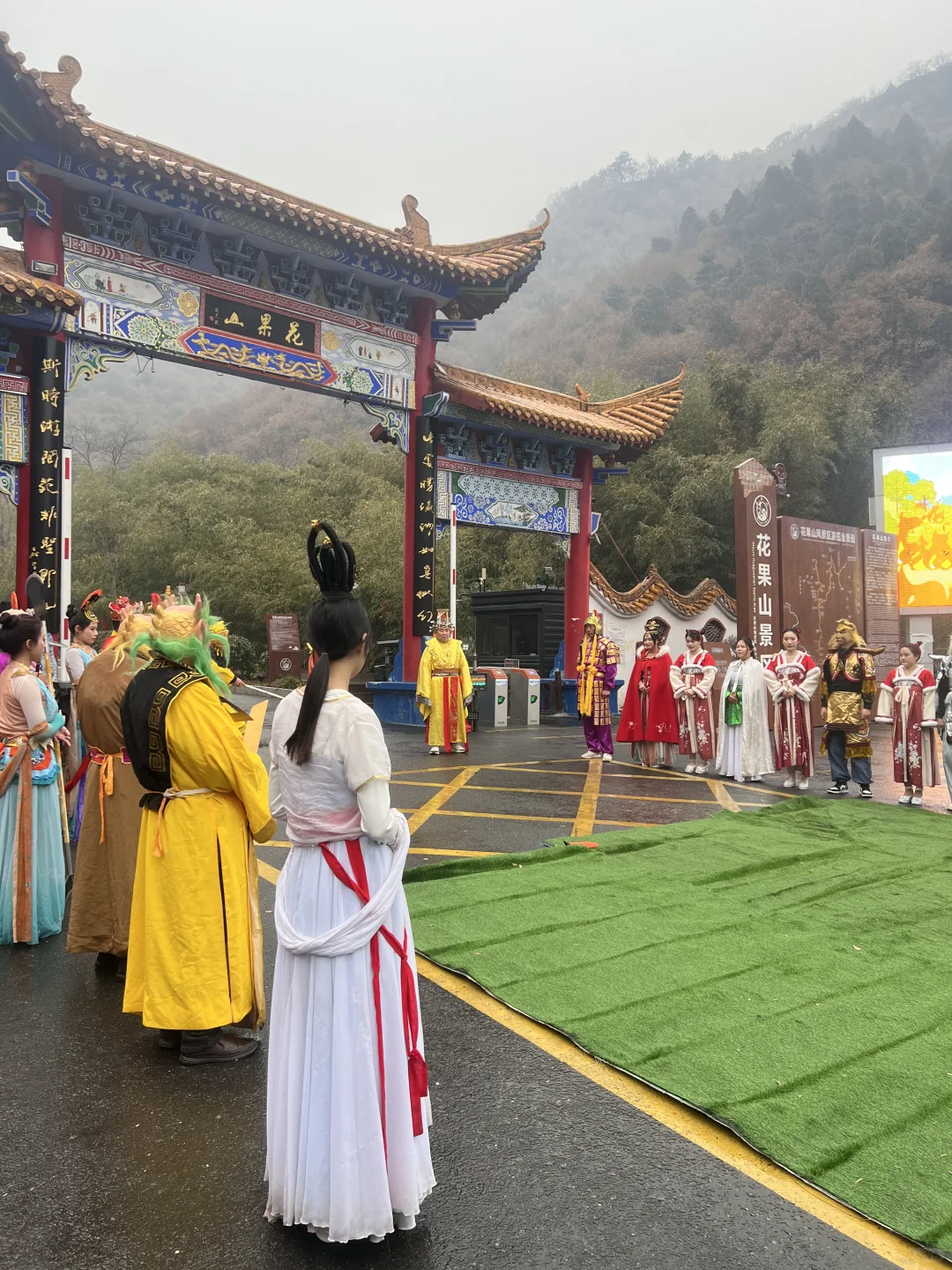 洛阳过年有地方去啦‼️猴戏表演欢笑连连