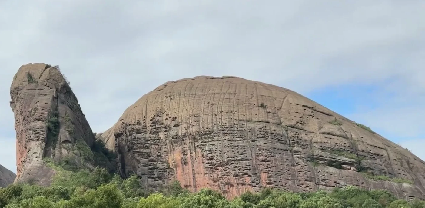 丹霞地貌-弋阳龟峰