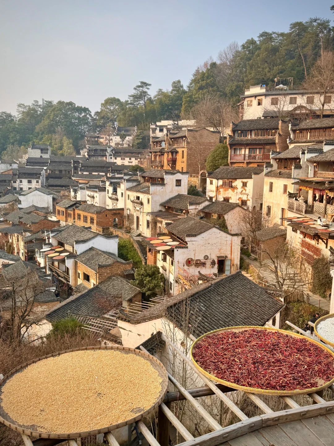 比起苏杭的烟雨江南,更爱徽州的水墨江南………
