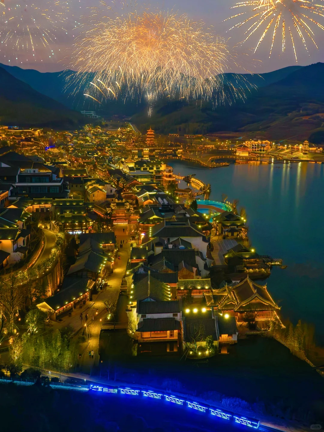 迄今为止…我最喜欢的旅游小镇出现了！