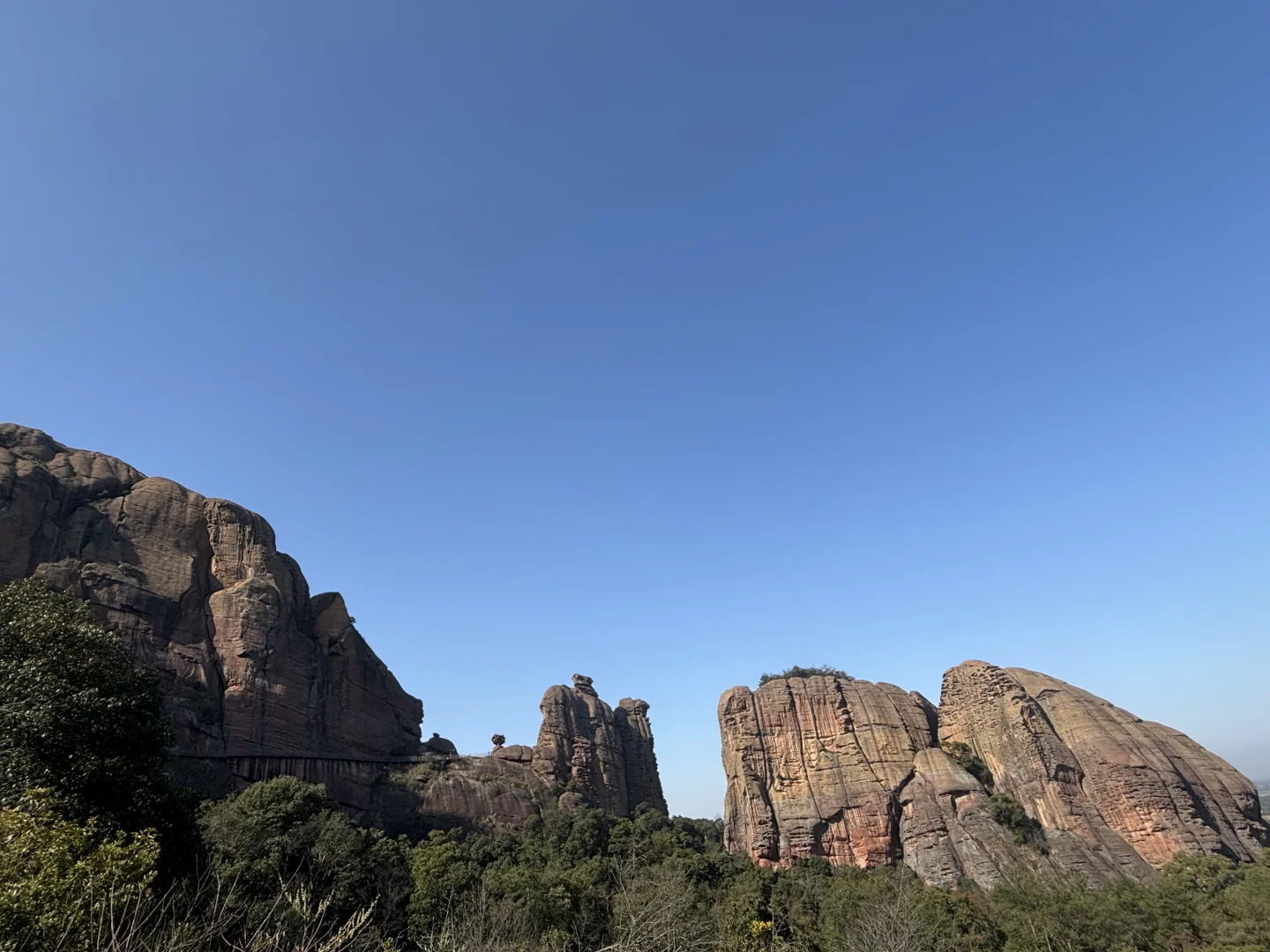 丹霞地貌-弋阳龟峰