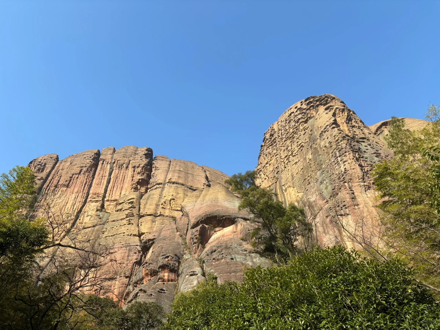 丹霞地貌-弋阳龟峰