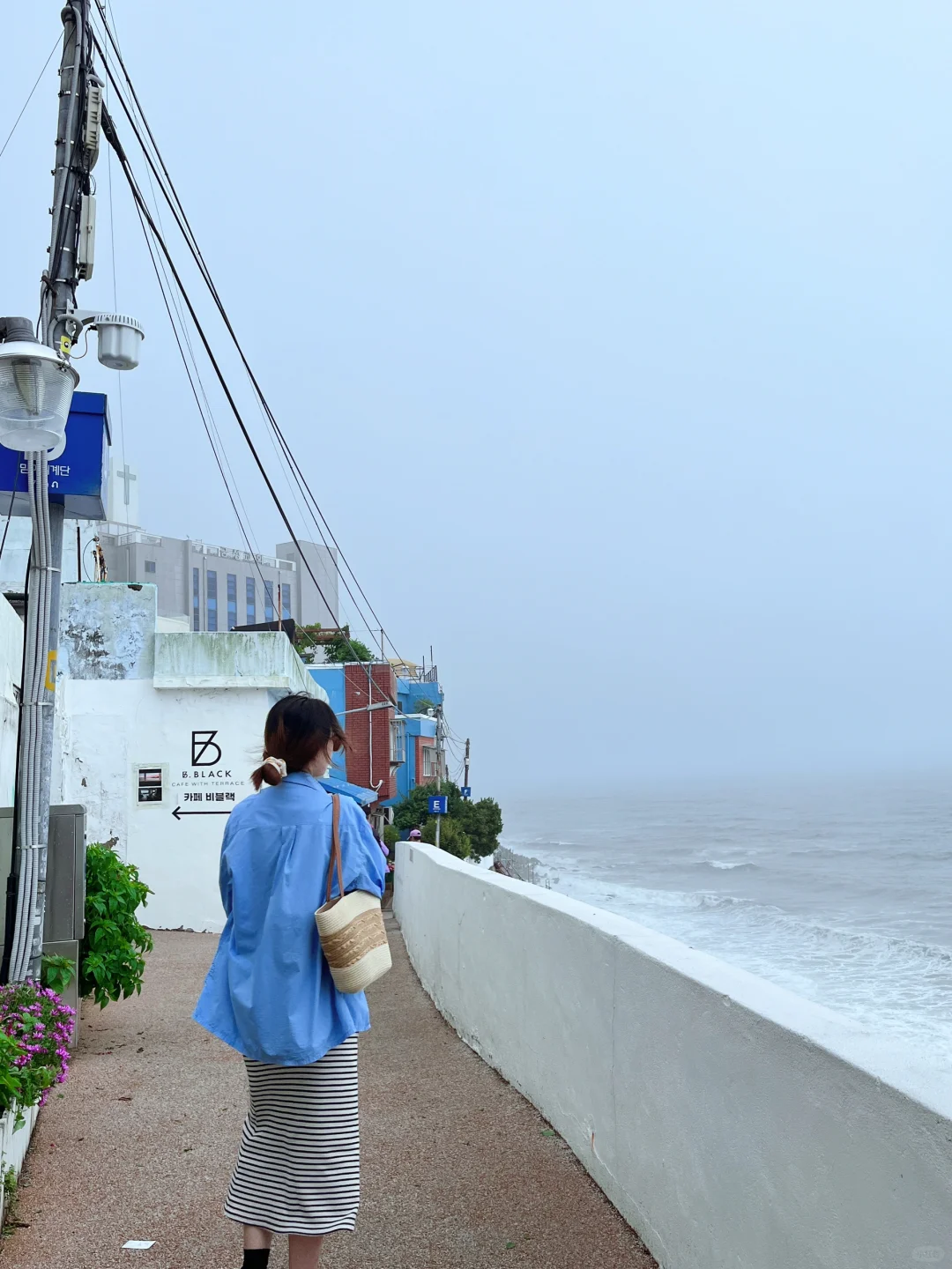 在釜山，阴雨天看海