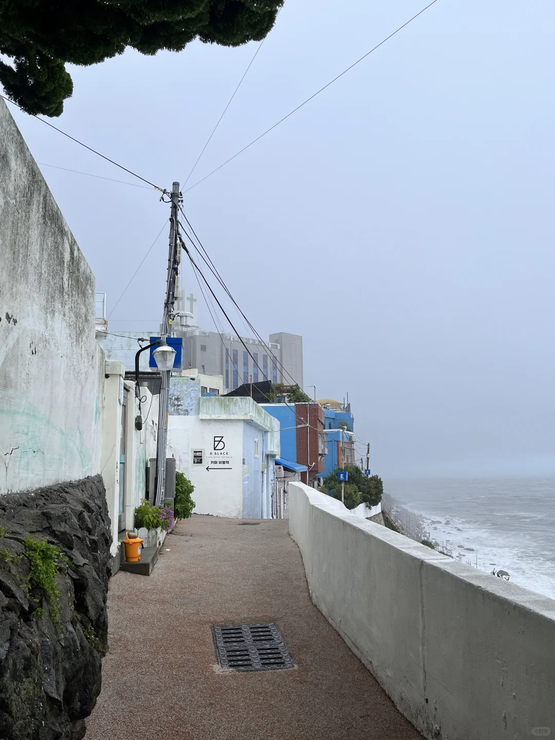 在釜山，阴雨天看海