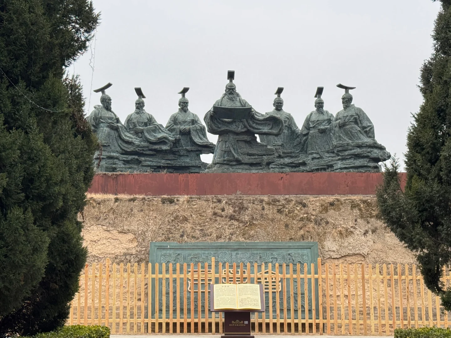 戚城文物景区，人少，夜里才美