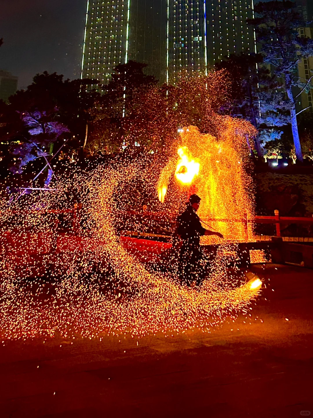 隋唐洛阳城春节24小时全攻略！非遗打铁花🥹
