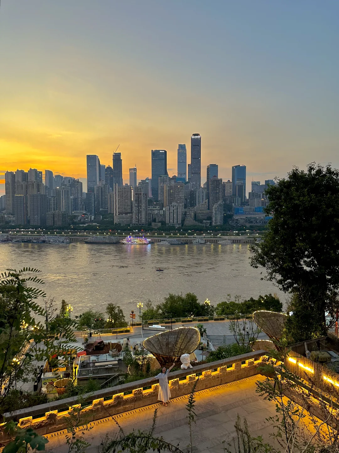 重庆这条city walk比洪崖洞好玩10000倍❗️