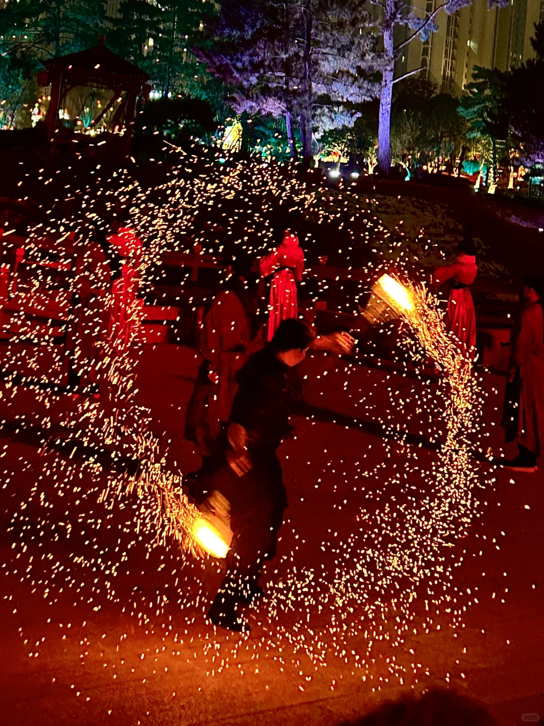 隋唐洛阳城春节24小时全攻略！非遗打铁花🥹