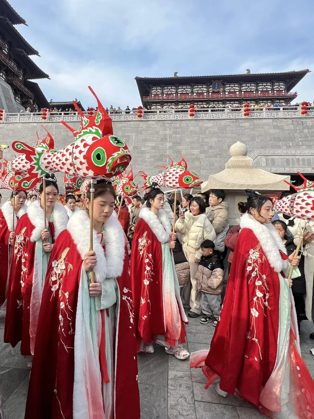 隋唐洛阳城春节24小时全攻略！非遗打铁花🥹