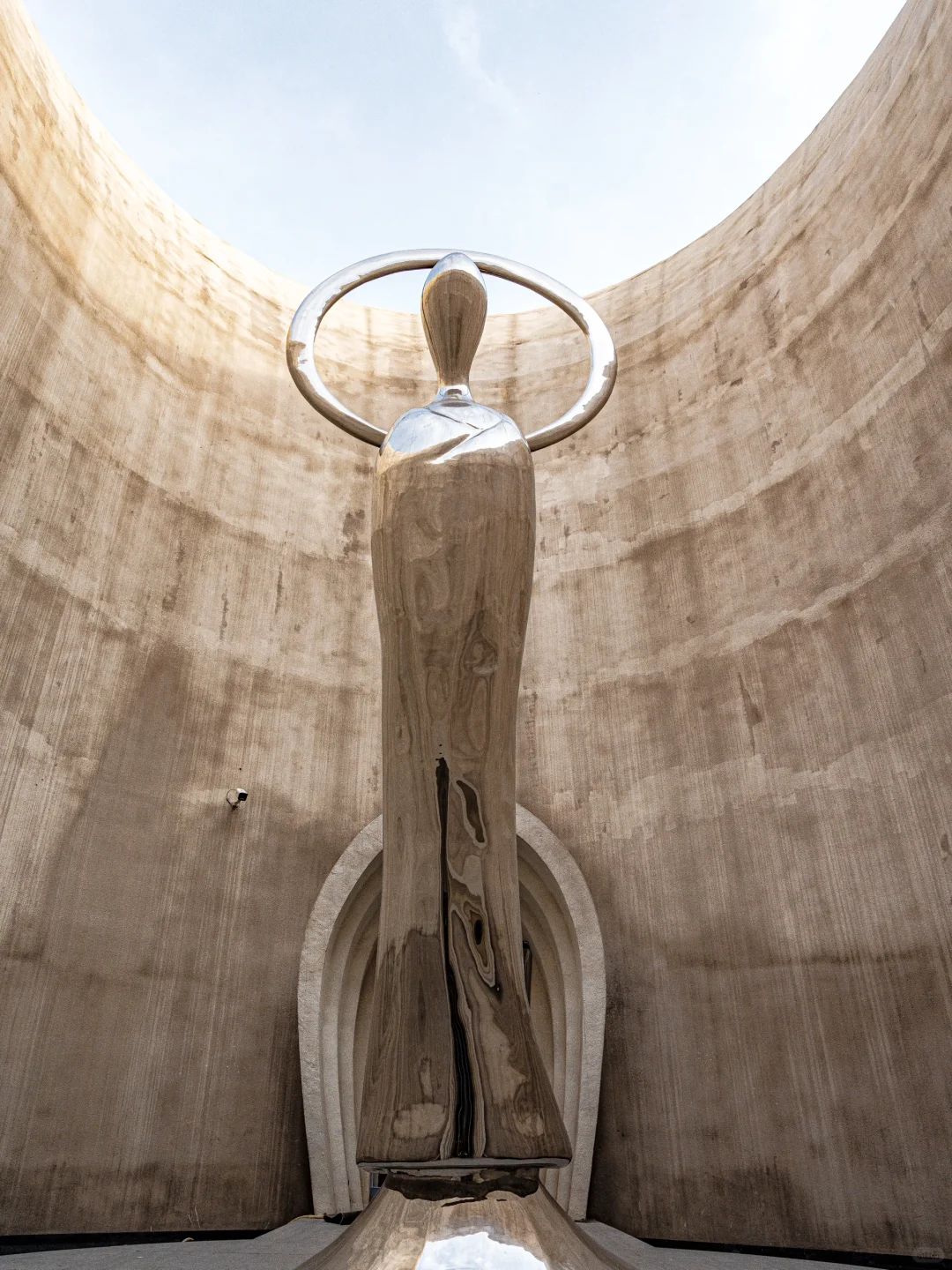 本以为云冈石窟够震撼了，直到我来到响堂山