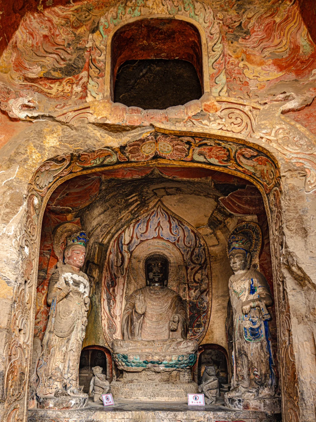 本以为云冈石窟够震撼了，直到我来到响堂山