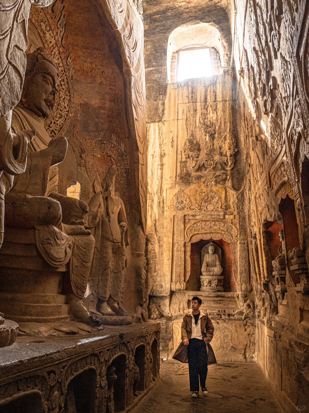 本以为云冈石窟够震撼了，直到我来到响堂山