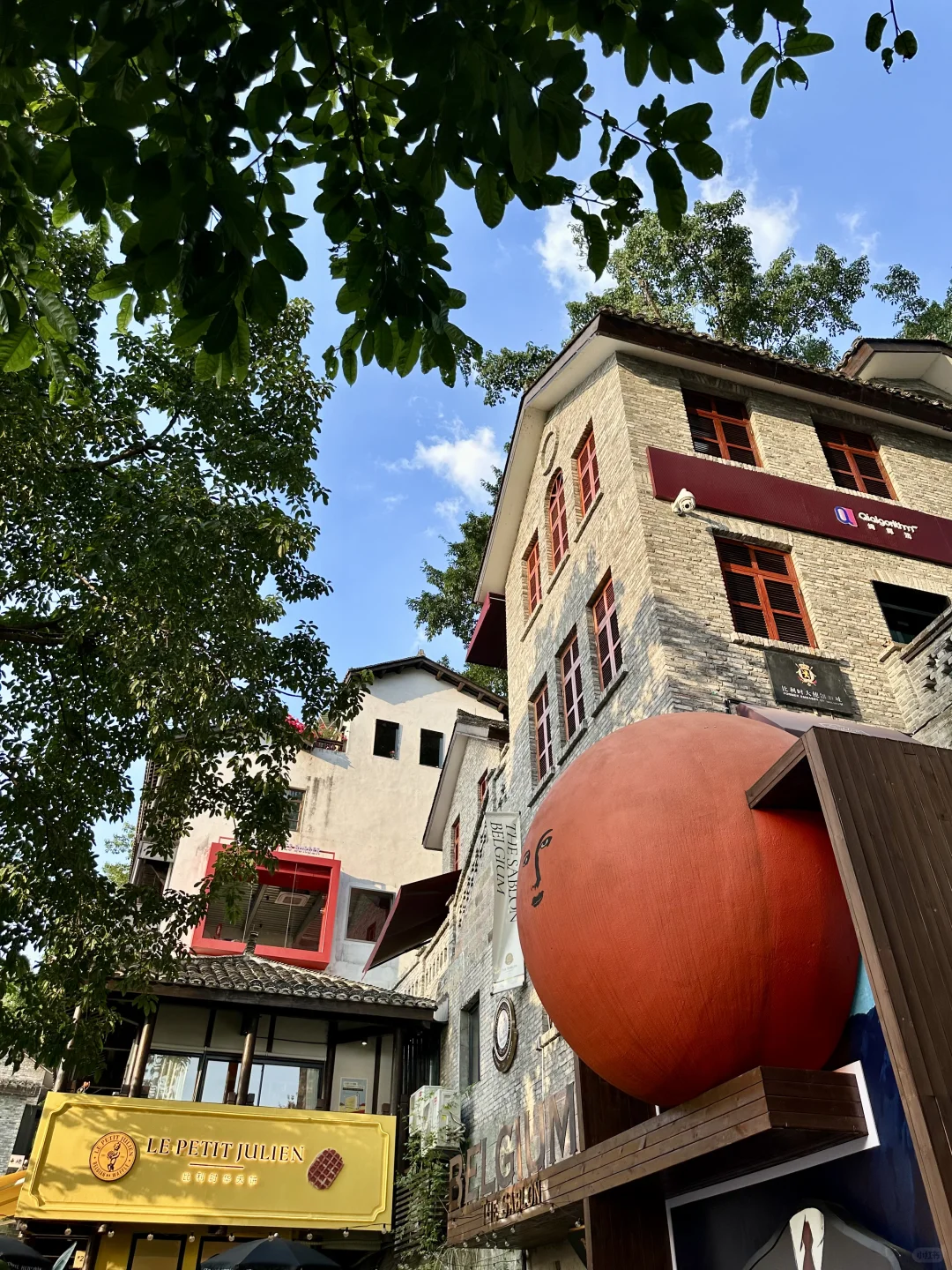 重庆这条city walk比洪崖洞好玩10000倍❗️