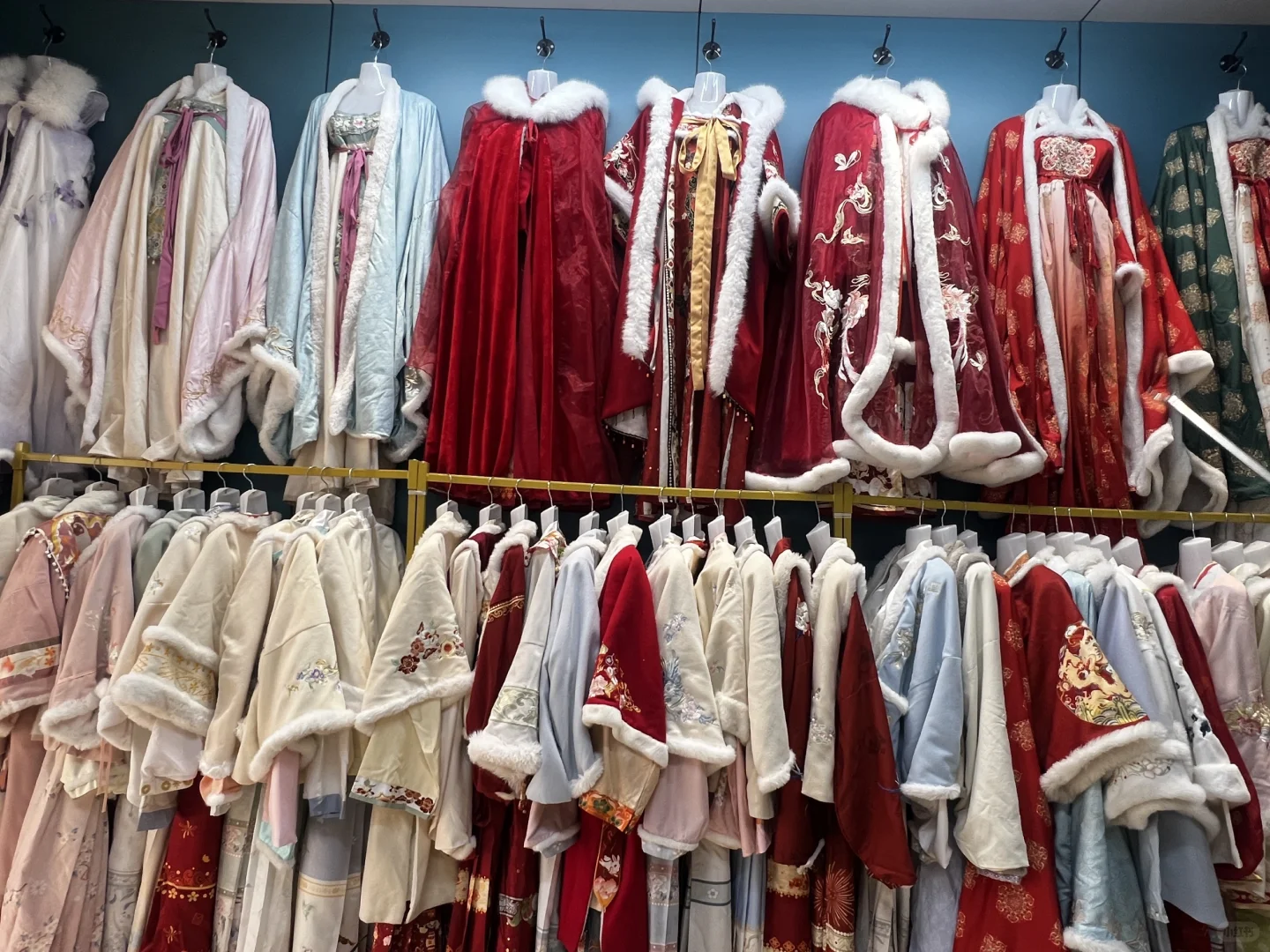 洛阳汉服＋妆造＋摄影＋斗篷159全包玩一天