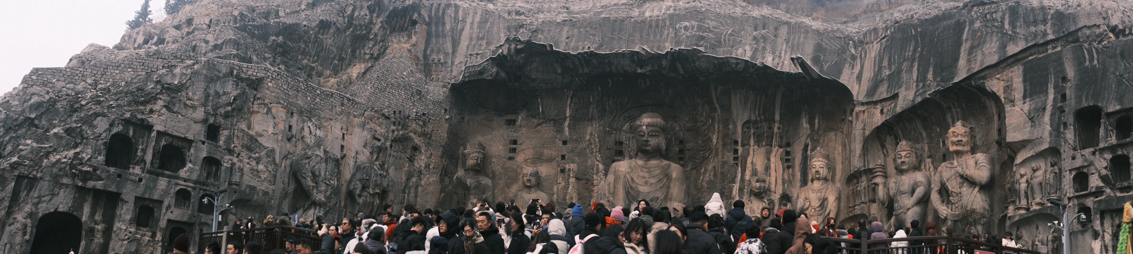 龙门石窟，千窟为佑，太平无忧