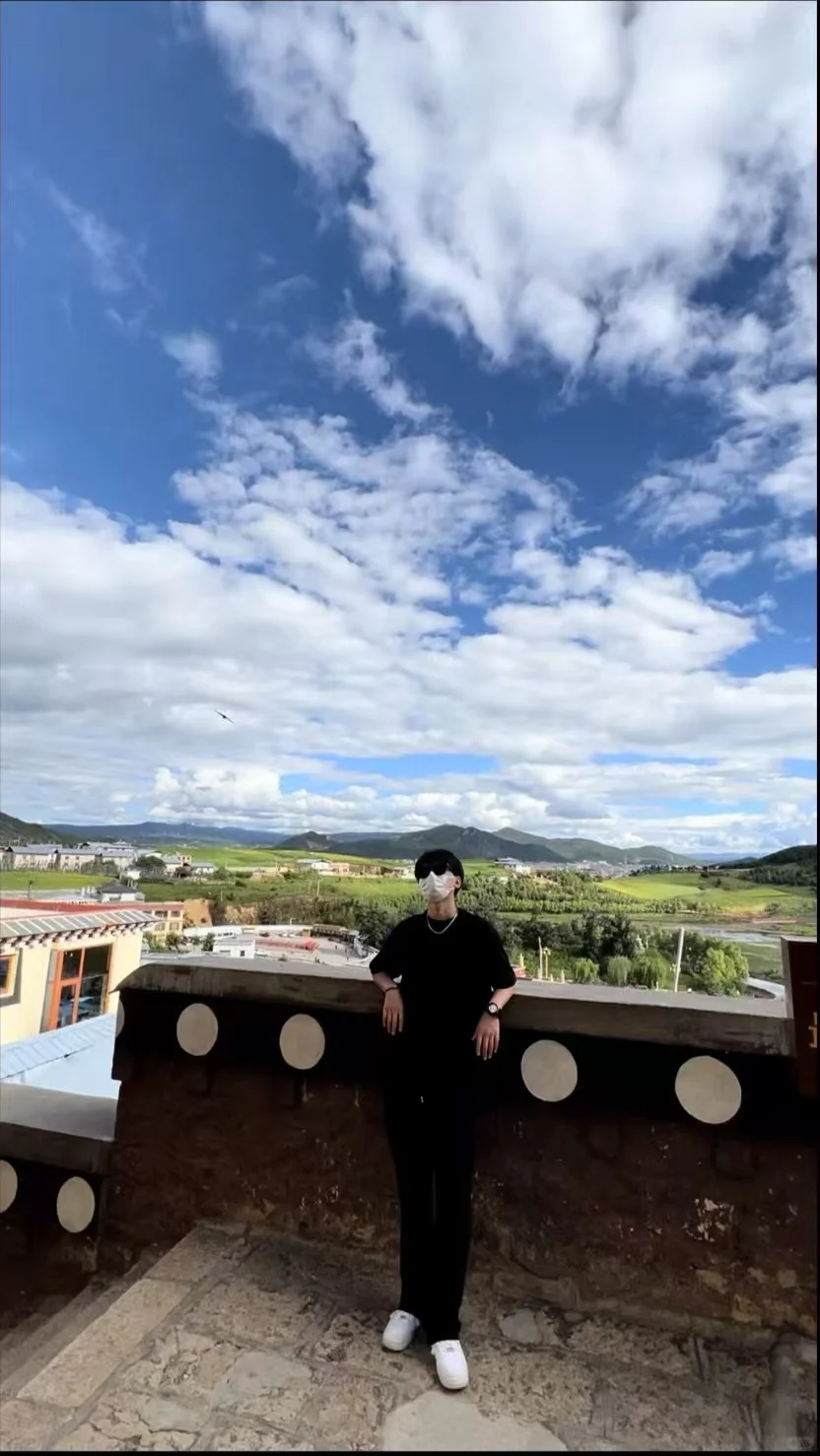 穿过人山人海 去看山河大海